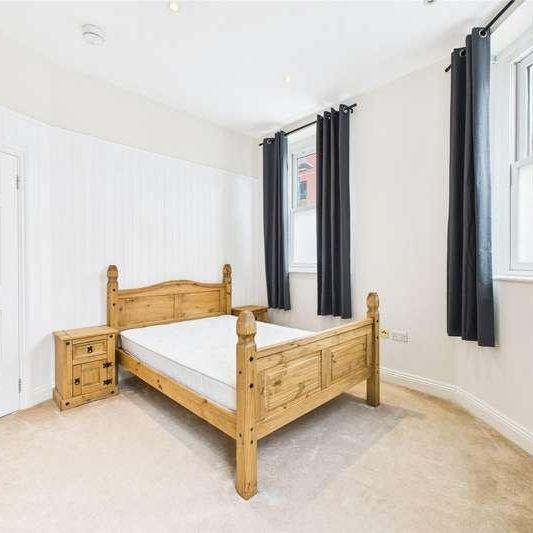 Birchett Road, Aldershot, Hampshire, GU11 - Photo 1