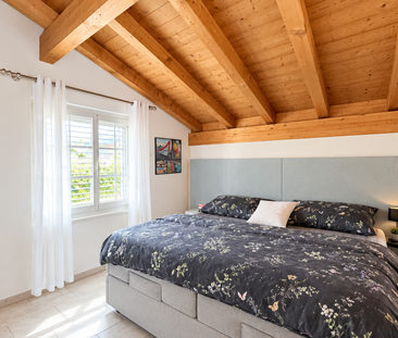 Charmante 3.5-Zimmer-Wohnung mit Balkon und Pool in Hünibach - Foto 3