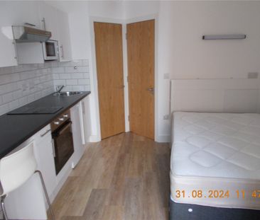 Student Properties to Let - Photo 3