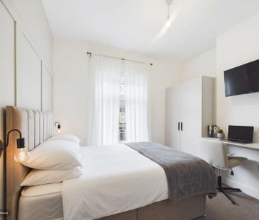 1 bedroom in a house share to rent - Photo 1