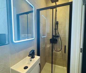 1 bedroom in a house share to rent - Photo 5