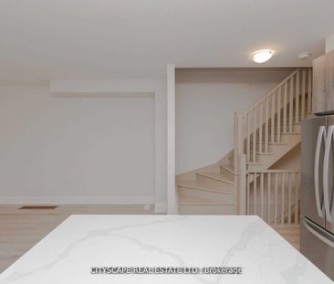 For Lease - 579 Wedgewood Drive, Burlington, Ontario - Photo 3