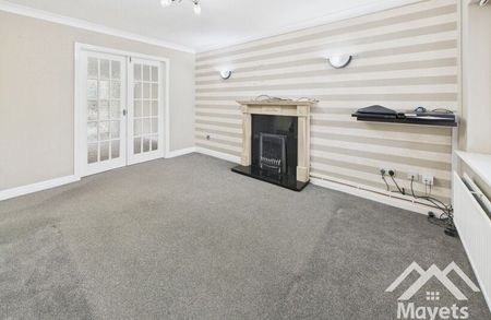 Royal Oak Avenue, Blackburn. Lancs. BB1 8QD - Photo 5