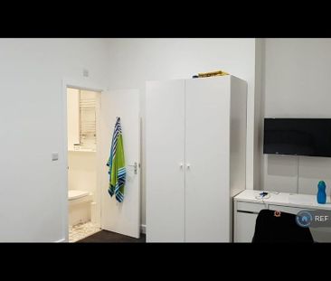 8 bedroom terraced house to rent - Photo 6