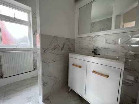 Highfield Park - Photo 5