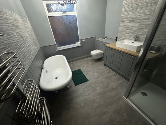 George Street - Photo 1