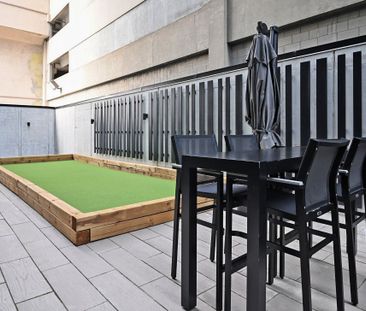 For Lease - 195 McCaul Street Unit# 423, Toronto, Ontario - Photo 4