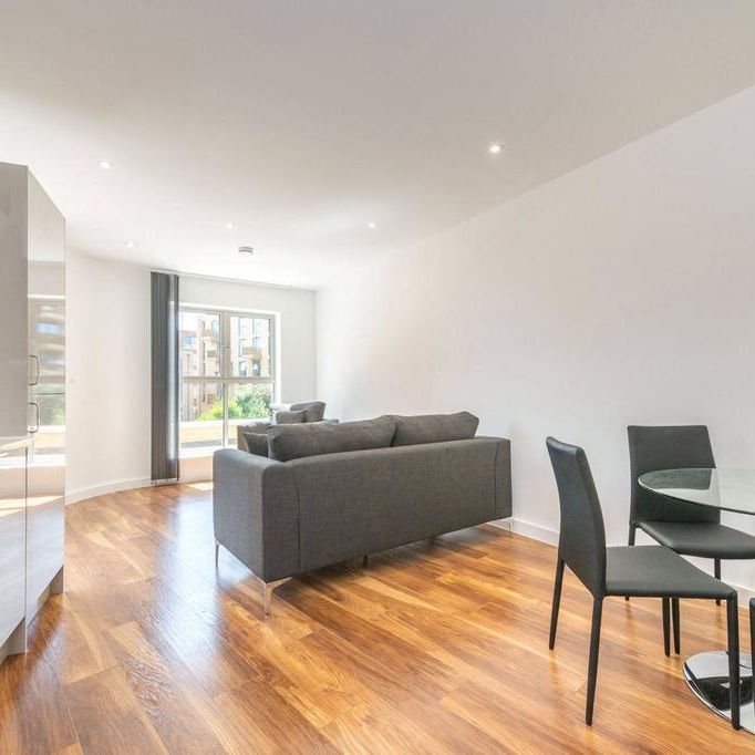 2 bedroom flat to rent - Photo 1