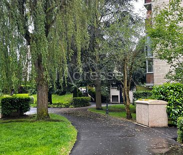 Location appartement 1 pièce, 27.69m², Fontenay-le-Fleury - Photo 1