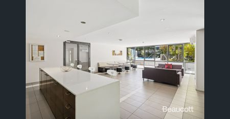 Inner city living in resort like secure building - Photo 2