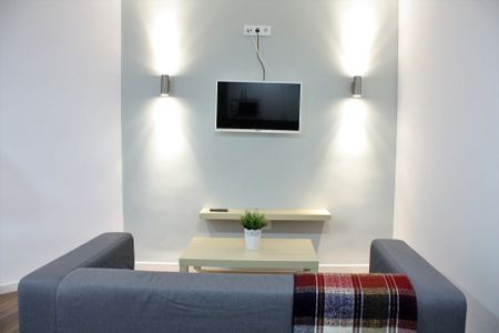 Cozy room in Valencia street - Photo 2