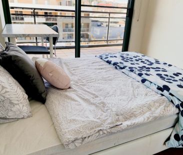 Single Room (4 Bed 2 Bath) - Photo 5