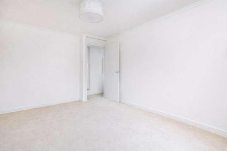 Lily Close, St Pauls Court, London, W14 - Photo 5