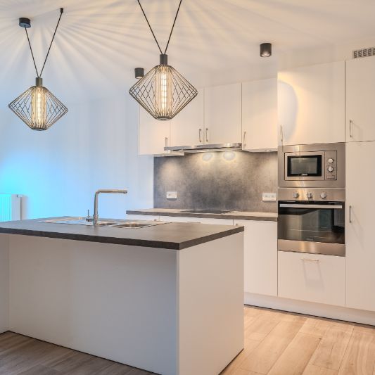 Prachtig en ruim appartement met 2 slaapkamers, 2 terrassen en ruime garagebox! - Foto 1