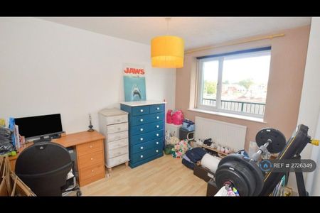 2 bedroom flat to rent - Photo 5