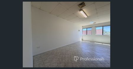 Freshly Painted 3-Bedroom unit in a Prime Riverstone Location - Photo 4