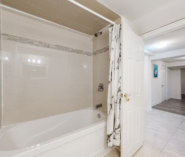 For Lease - 136 Cooperage Crescent, Richmond Hill, Ontario - Photo 6