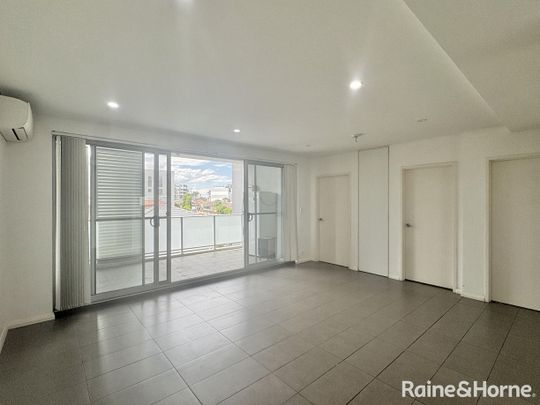 Convenient Location - Photo 1