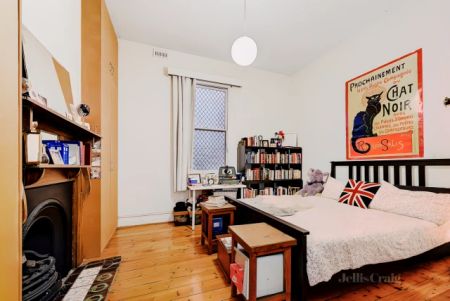 4 Bed, 1 Bath - Photo 4