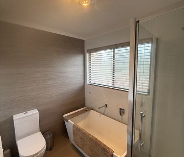 2/54 Paul Coe Crescent, Ngunnawal ACT 2913 - Townhouse For Rent | D... - Photo 6