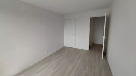 location Appartement T4 DE 78.41m² À LE BLANC MESNIL - Photo 5