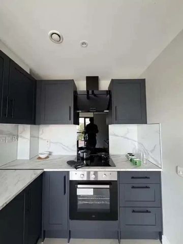 Two Bedroom Non En-Suite - Photo 4