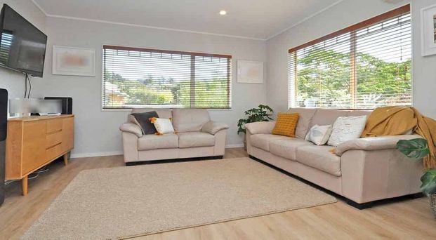Charming 3BR Home in quite established cul-de-sac - Photo 1