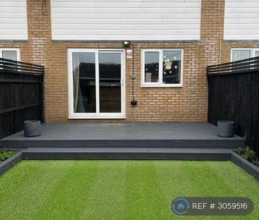 3 bedroom terraced house to rent - Photo 1