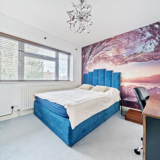 5 bedroom detached house to rent - Photo 1