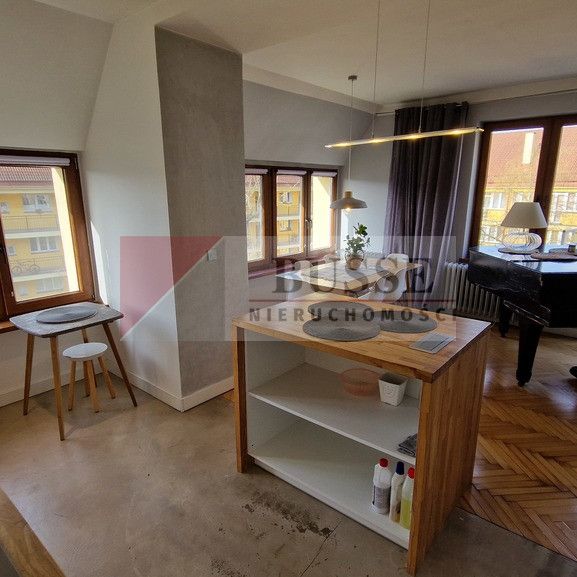 Stylowe mieszkanie na Starym Mieście - 2 pok - Zdjęcie 1