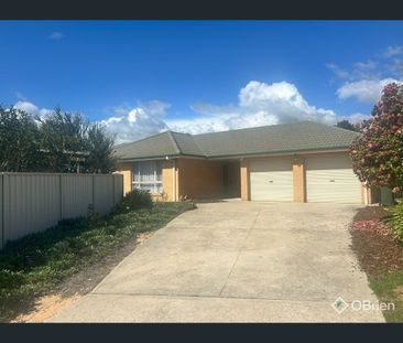 3 Trickett Avenue, Killara, Vic 3691 - Photo 2