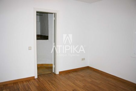 Fantástica casa independiente en alquiler con piscina privada y vistas panorámicas en Bellamar, Castelldefels - Photo 2