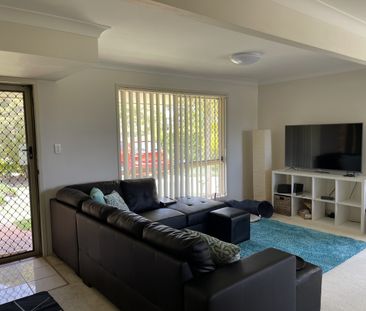 11/2-10 Weedons Road, Nerang QLD 4211 - Townhouse For Rent | Domain - Photo 2
