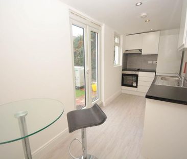 1 bedroom flat to rent - Photo 6