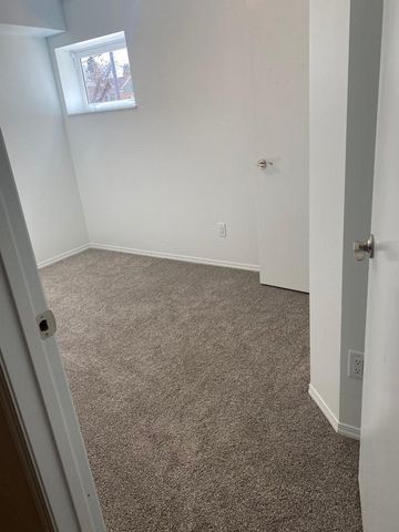 3 Bedroom Duplex Bsmt Unit in the Highlands - SF201 - Photo 5