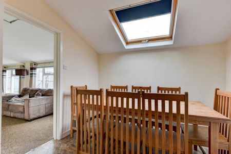 8 bedroom house to rent - Photo 3