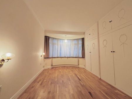 3 bedroom semi-detached house to rent - Photo 5