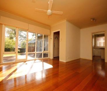 27 Nelson Street, Ringwood - Photo 3