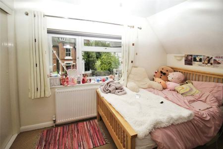 5 bedroom detached house to rent - Photo 3