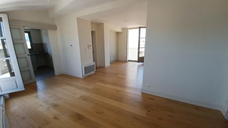 location Appartement F3 DE 61.67m² À NIMES - Photo 3