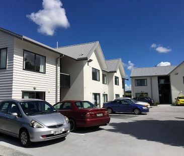 Furnished Unit in Papatoetoe! Available SOON! - Photo 2