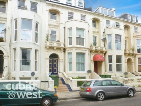 2 bedroom apartment to rent - Photo 4