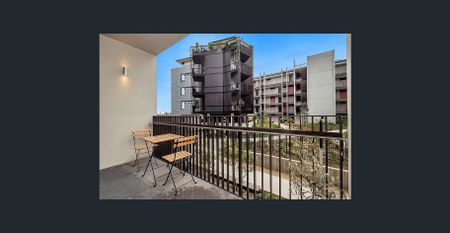 Light and Style in a Designer Living Space - Photo 5