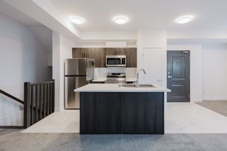 For Lease - 809 Silhouette Private, Barrhaven, Ontario - Photo 4