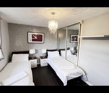 Room in a Shared House, Artillery Close, IG2 - Photo 5