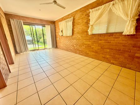 Studio in Richmond Hill - Photo 2