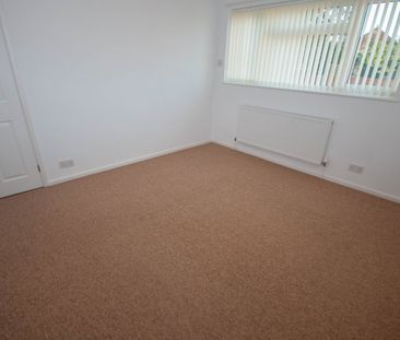 Macbeth Close, Rugby, CV22 - Photo 4