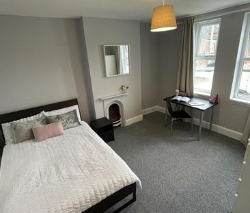 1 bedroom in a house share to rent - Photo 5