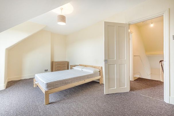 3 bedroom flat to rent - Photo 1