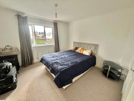 3 bedroom detached house to rent - Photo 4